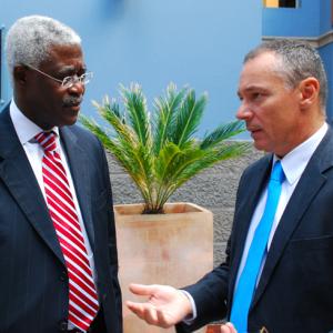 El ex embajador de Ghana en Estados Unidos visita Casa África