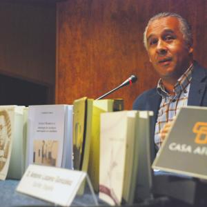 La poesía y el mestizaje se dan la mano en Casa África
