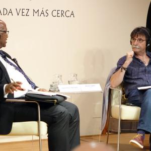 El embajador de Sudáfrica en España y el escritor Antonio Lozano dialogan sobre el país africano en Casa África