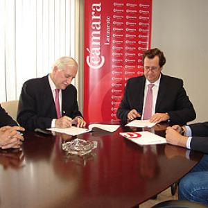 Casa África y la Cámara de Lanzarote firman un convenio de colaboración