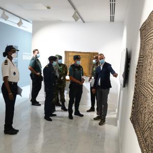 Un grupo de oficiales de policía de África occidental visita Casa África