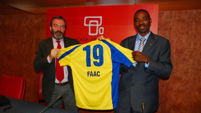 Firma de convenio de colaboración entre la FAAC y Casa África