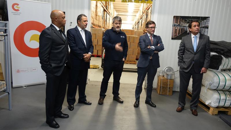 El Ministro de Exteriores y Defensa de Cabo Verde se reúne con los mandos militares de Canarias y visita la sede del PMA