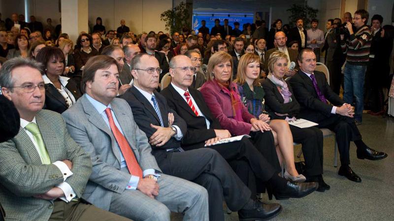 La secretaria de Estado de Cooperación Internacional preside la presentación oficial de Casa Mediterráneo a la sociedad alicantina