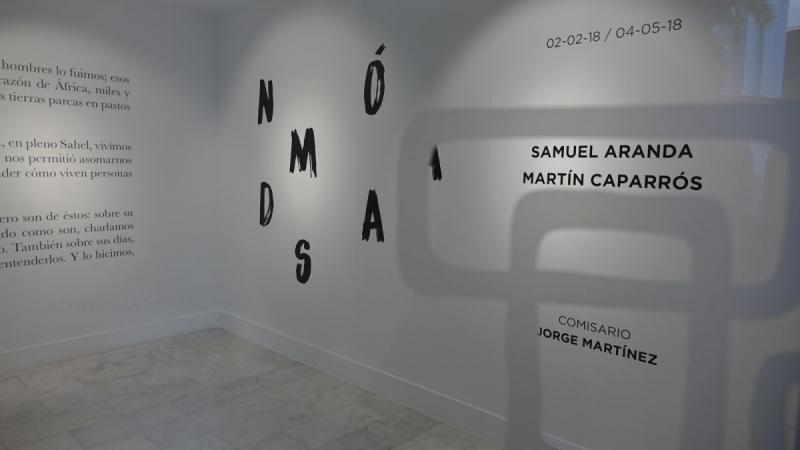 La vida de los Nómadas del Sahel, un foto-relato de Martín Caparrós y Samuel Aranda, en Casa África