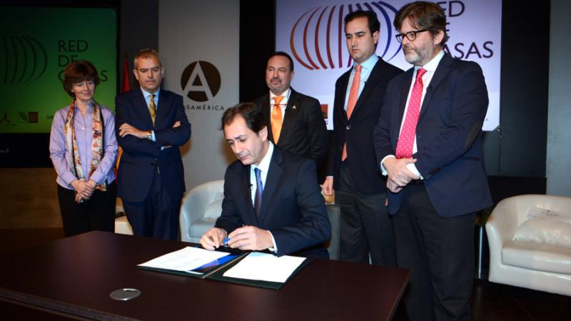 Casa África participa en la firma del protocolo de la Red de Casas