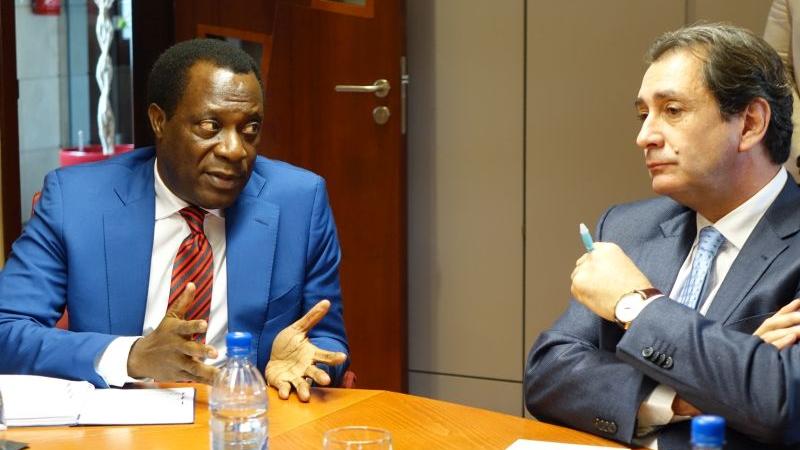 El Rector de la Universidad Nacional de Guinea Ecuatorial, en Casa África