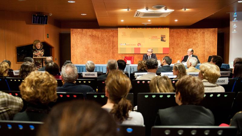 La Fundación Mujeres por África presenta la novela 'Llévame a Farafangana' en Casa África