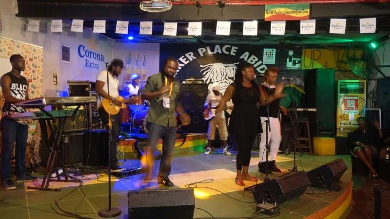 Los balafones de Djarabikan y el reggae de Spyrow, ganadores del Vis a Vis de Casa África en Costa de Marfil