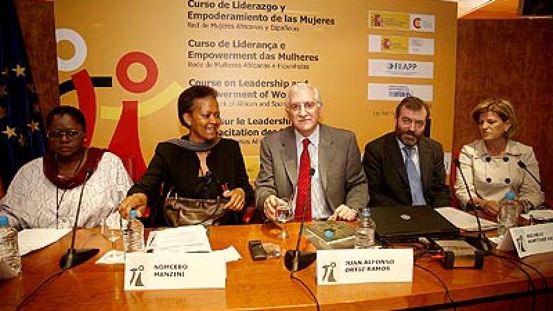 Comienza el 'I Seminario de Liderazgo y Empoderamiento de las Mujeres' en Casa África