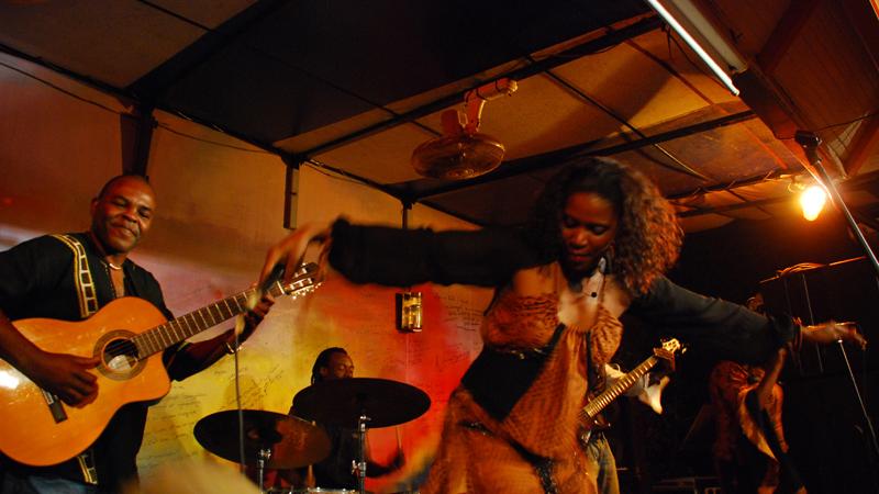 El Festival 'Dakar Vis-à-Vis' comienza con más de diez conciertos en tres salas de la capital senegalesa