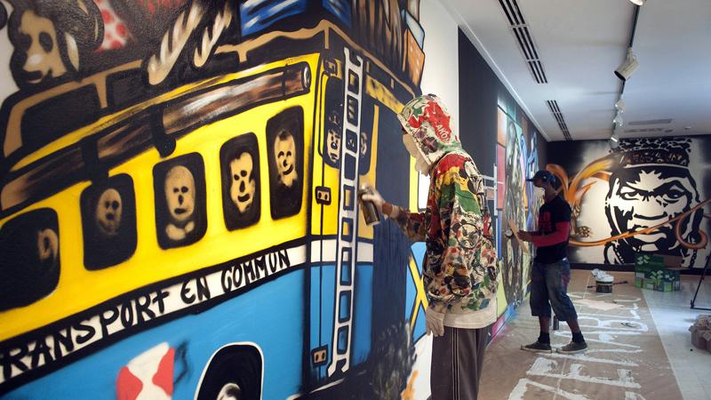 'Graffrica. Arte Urbano Africano' transforma las salas de exposición de Casa África