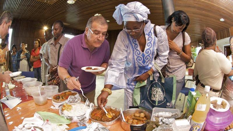 La gastronomía africana se hace su hueco en 'África Vive'