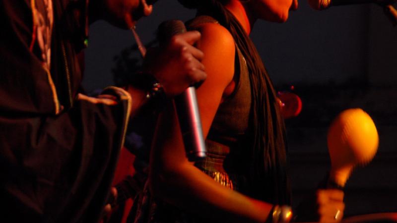 La cantante Njaaya causa sensación en el estreno de Womad Cáceres