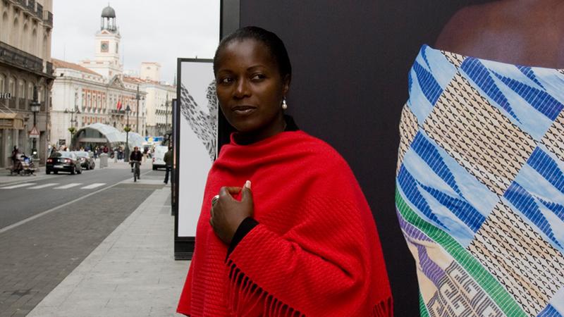 La mujer africana, protagonista de una exposición fotográfica al aire libre y en formato gigante en la calle Alcalá