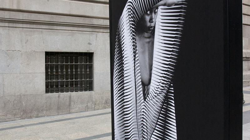 La mujer africana, protagonista de una exposición fotográfica al aire libre y en formato gigante en la calle Alcalá