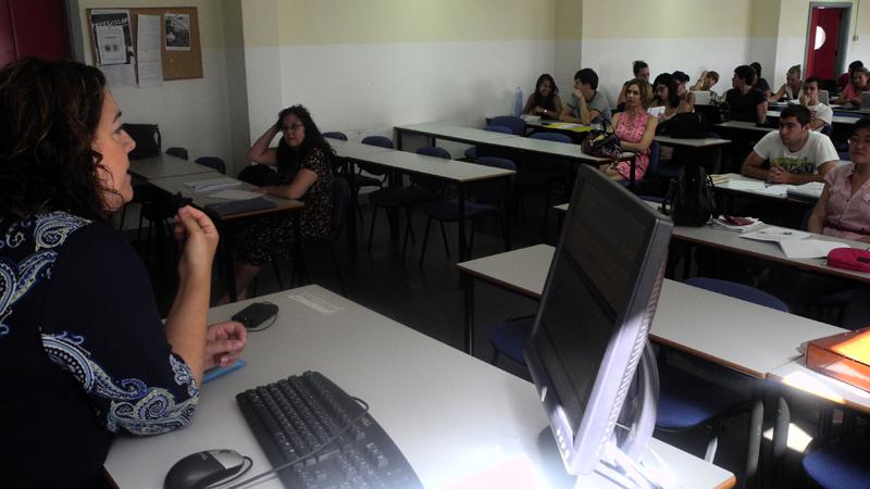 Kuwamba se presenta ante los alumnos de la Universidad de Las Palmas de Gran Canaria