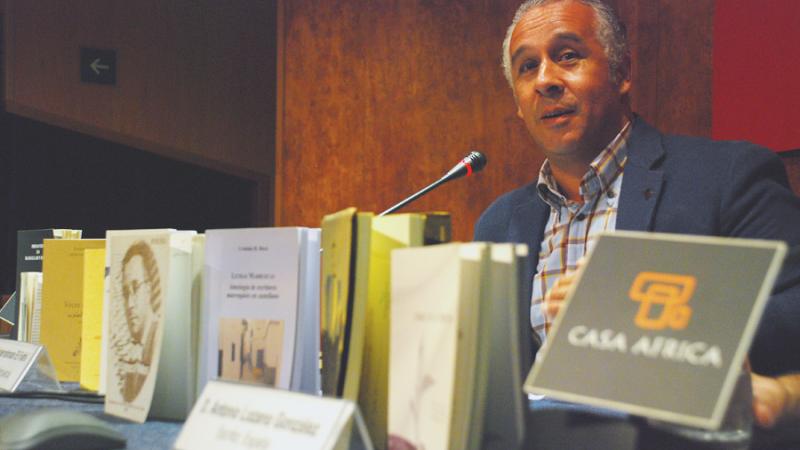 La poesía y el mestizaje se dan la mano en Casa África