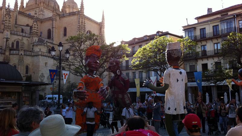 Titirimundi brilla en Segovia