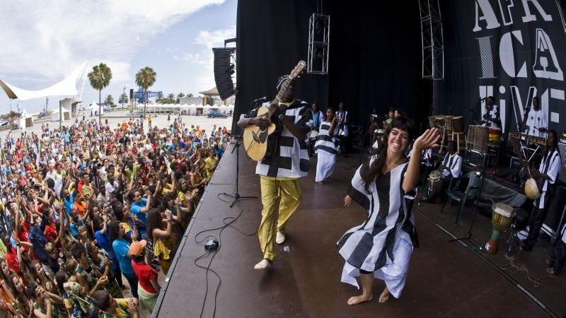 Más de 3.000 personas celebran la Fiesta África Vive en la capital grancanaria