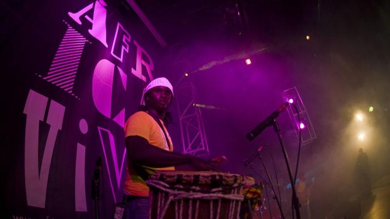 Más de 3.000 personas celebran la Fiesta África Vive en la capital grancanaria