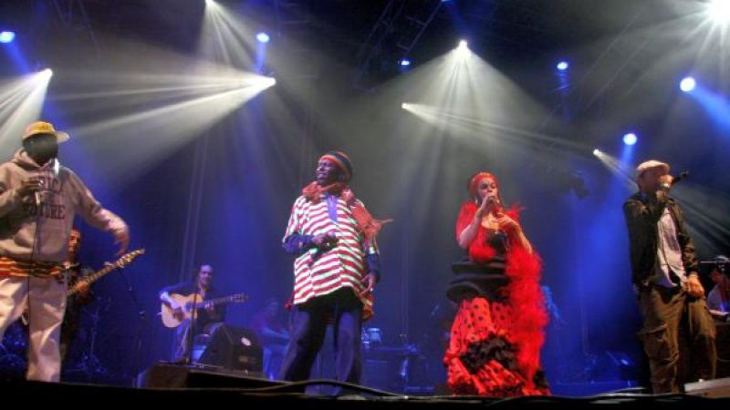 0525_africavive13.jpg