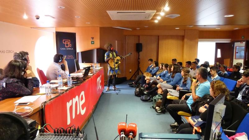 Las Mañanas de RNE emiten a nivel nacional en Casa África por el Día de África