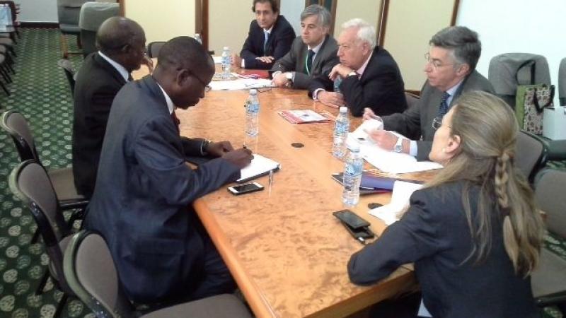 Casa África en Argelia con el ministro Margallo en la cumbre de países no alineados