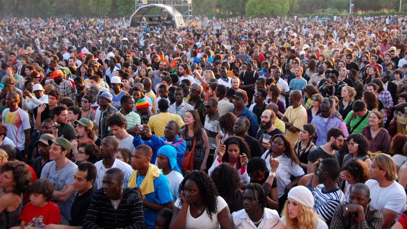 Más de 16.000 personas se despiden de África Vive en Madrid con Salif Keita, Alpha Blondy y Konono nº1