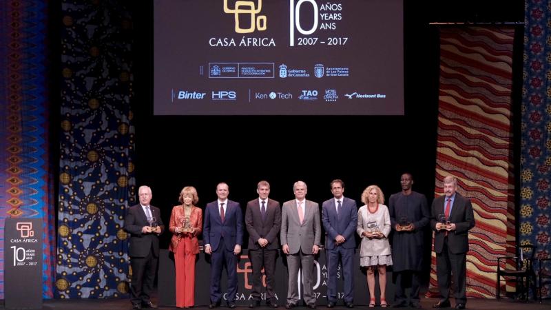 Entrega de reconocimientos durante el acto institucional del 10º Aniversario de Casa África