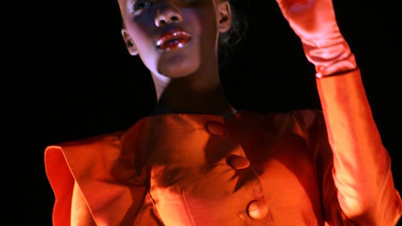 El diseñador grancanario Juan Roga deslumbra en la Dakar Fashion Week
