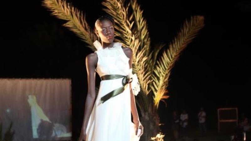 El diseñador grancanario Juan Roga deslumbra en la Dakar Fashion Week