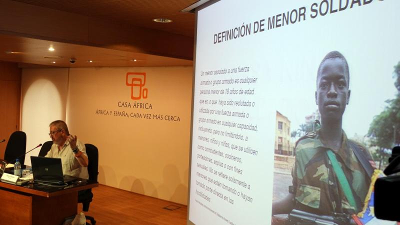 El periodista y experto Chema Caballero habla sobre la realidad de los menores soldado en el continente