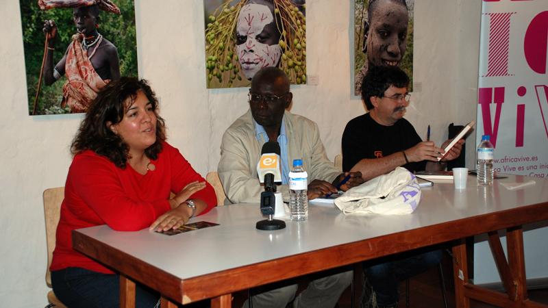 El escritor senegalés Boubacar Boris Diop participa en el Festival del Sur