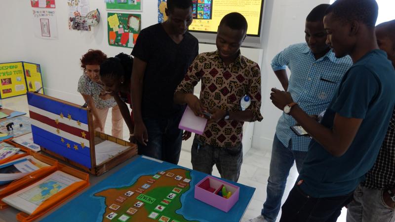 Casa África recibe a la segunda promoción de médicos de Unizambeze formados gracias a la cooperación española
