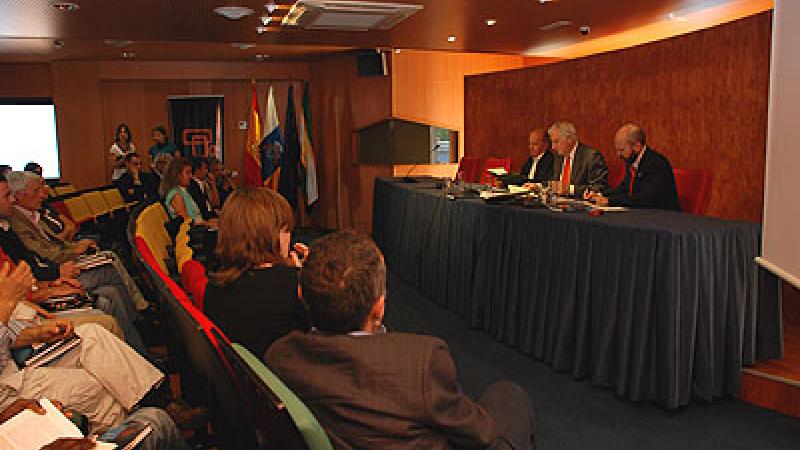 Casa África estrecha su colaboración con las coordinadoras de ONGD estatal y canaria