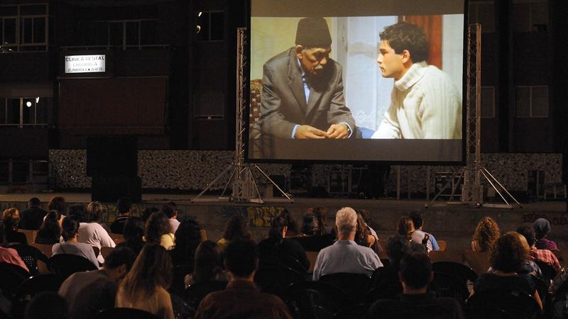 El Ramadán concluye en Las Canteras con un concierto de Oum y Dakhouse