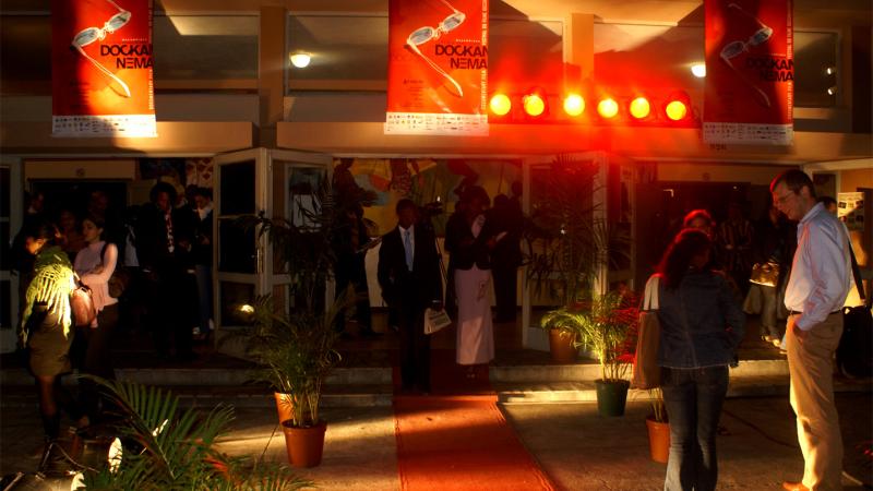 Más de 150 personas asisten a la proyección de 'Africalls?' en Dockanema
