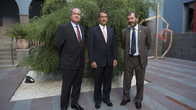 El Embajador de Estados Unidos en España visita Casa África