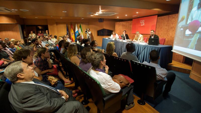 José Naranjo y Magec Montesdeoca presentan la mayor tragedia de la inmigración entre África y España en Casa África