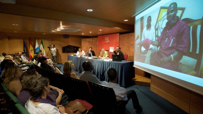 José Naranjo y Magec Montesdeoca presentan la mayor tragedia de la inmigración entre África y España en Casa África