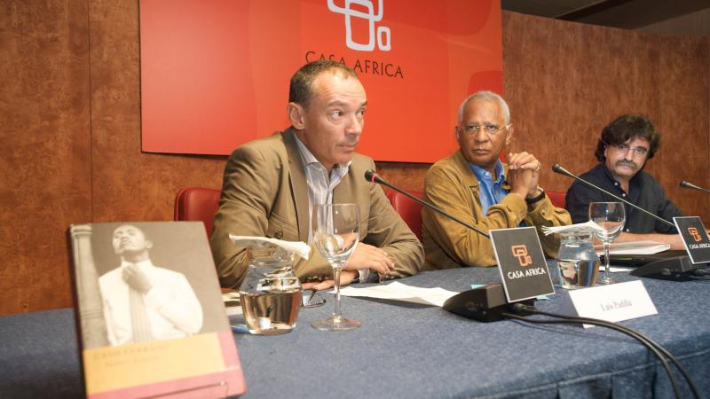 Henri Lopes: "El escritor africano contemporáneo debe plasmar la idiosincrasia del continente pero también África como parte del mundo"