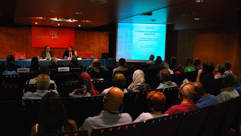 Zaineldine: "Egipto camina irreversiblemente hacia el establecimiento de una democracia neutral”