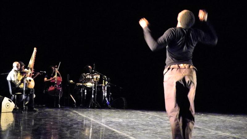 Coreógrafos españoles y africanos trabajan en Barcelona para generar intercambios creativos