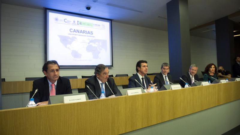Luis Padrón participa en un encuentro sobre Canarias como centro de operaciones y de negocios hacia África