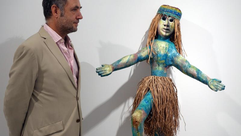 La escultura en madera de Fernando Nguema ocupa las salas expositivas de Casa África este otoño