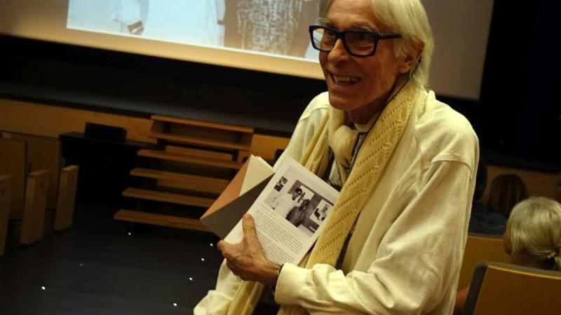 El artista Pepe Dámaso presenta este martes la proyección de «Orfeo Negro»