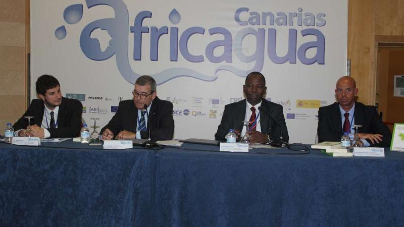 Casa África presenta en Africagua el primer libro dedicado a las energías renovables en África occidental