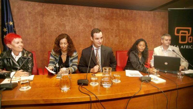 La poesía hispanocamerunesa brilla en Casa África