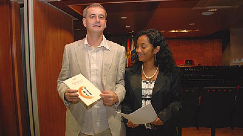 La poesía hispanocamerunesa brilla en Casa África